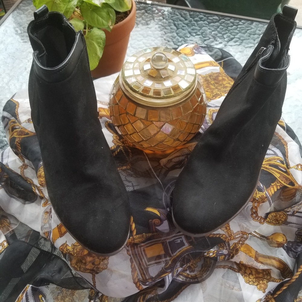 Libbey Edelman shoes